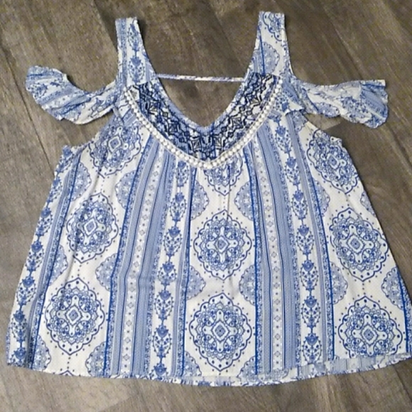 Blue and white cold shoulder top - Picture 1 of 5